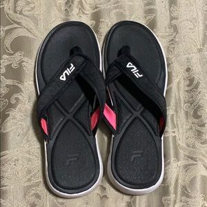fila sandals